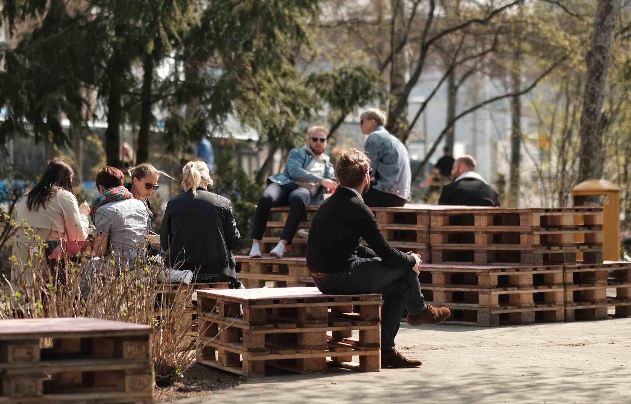 Människor i Grönlandsparken Kista