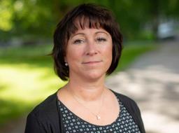 Porträtt på Åsa Cajander.