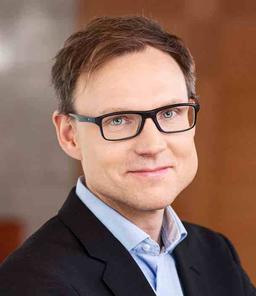 Porträttbild på Patrik Sandgren, Teknikföretagen och styrelseledamot IoT Sverige.