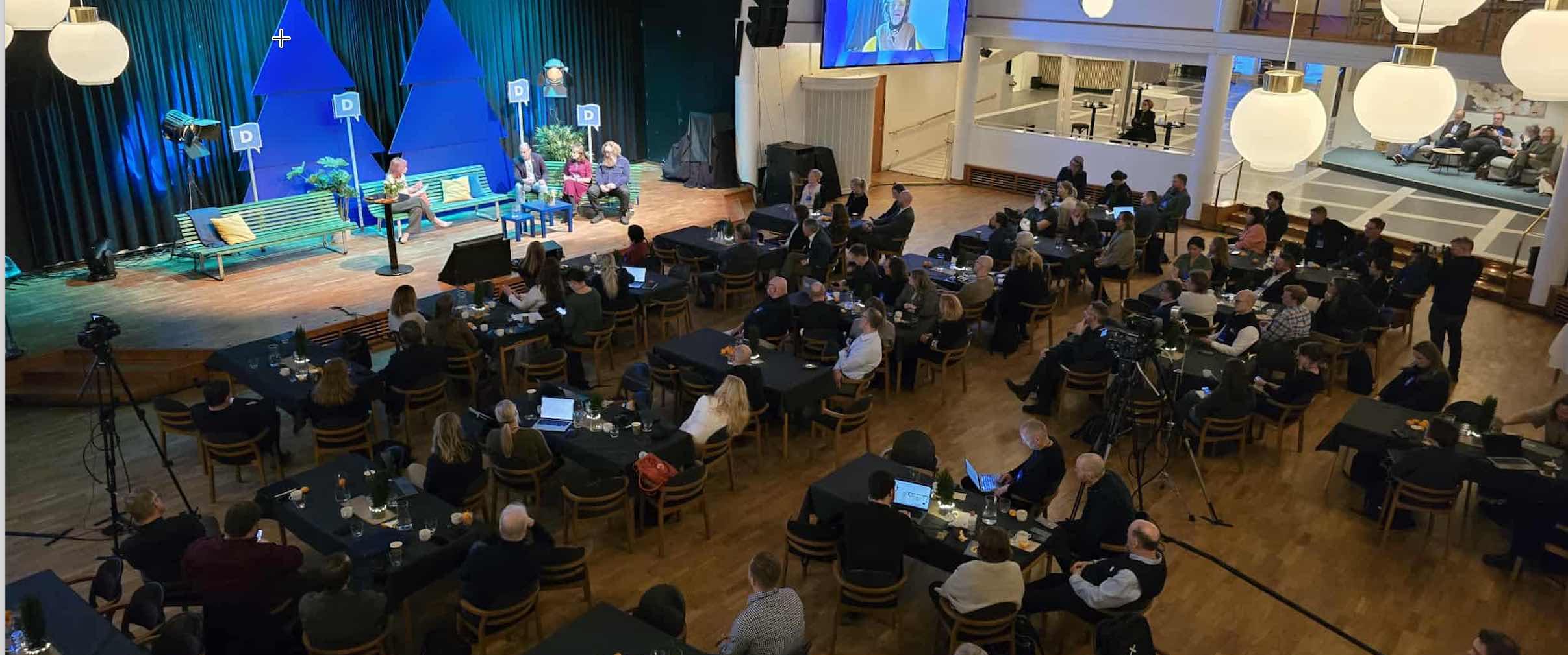 Bild på scenen under eventet Mötesplats Digitala Västerbotten.