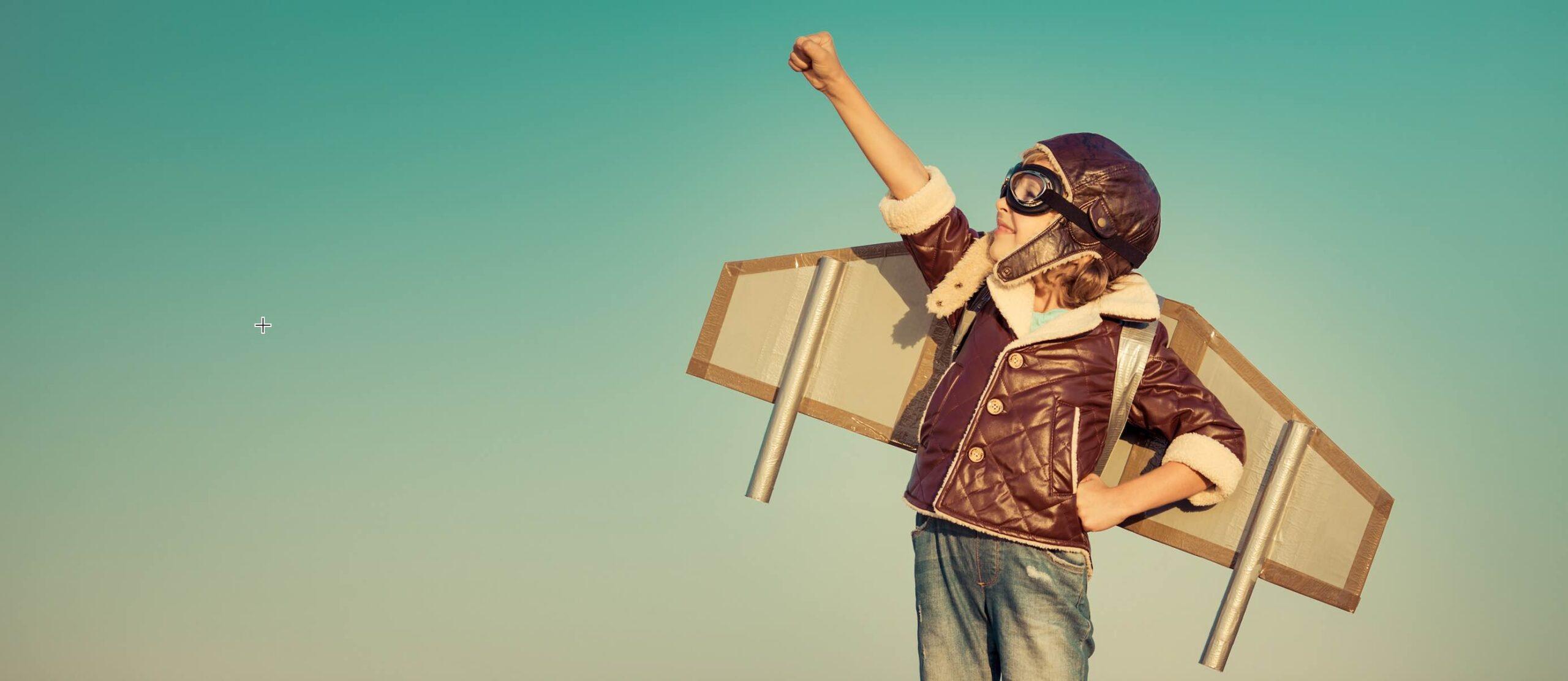 Barn i flygarkläder foto Adobe Stock